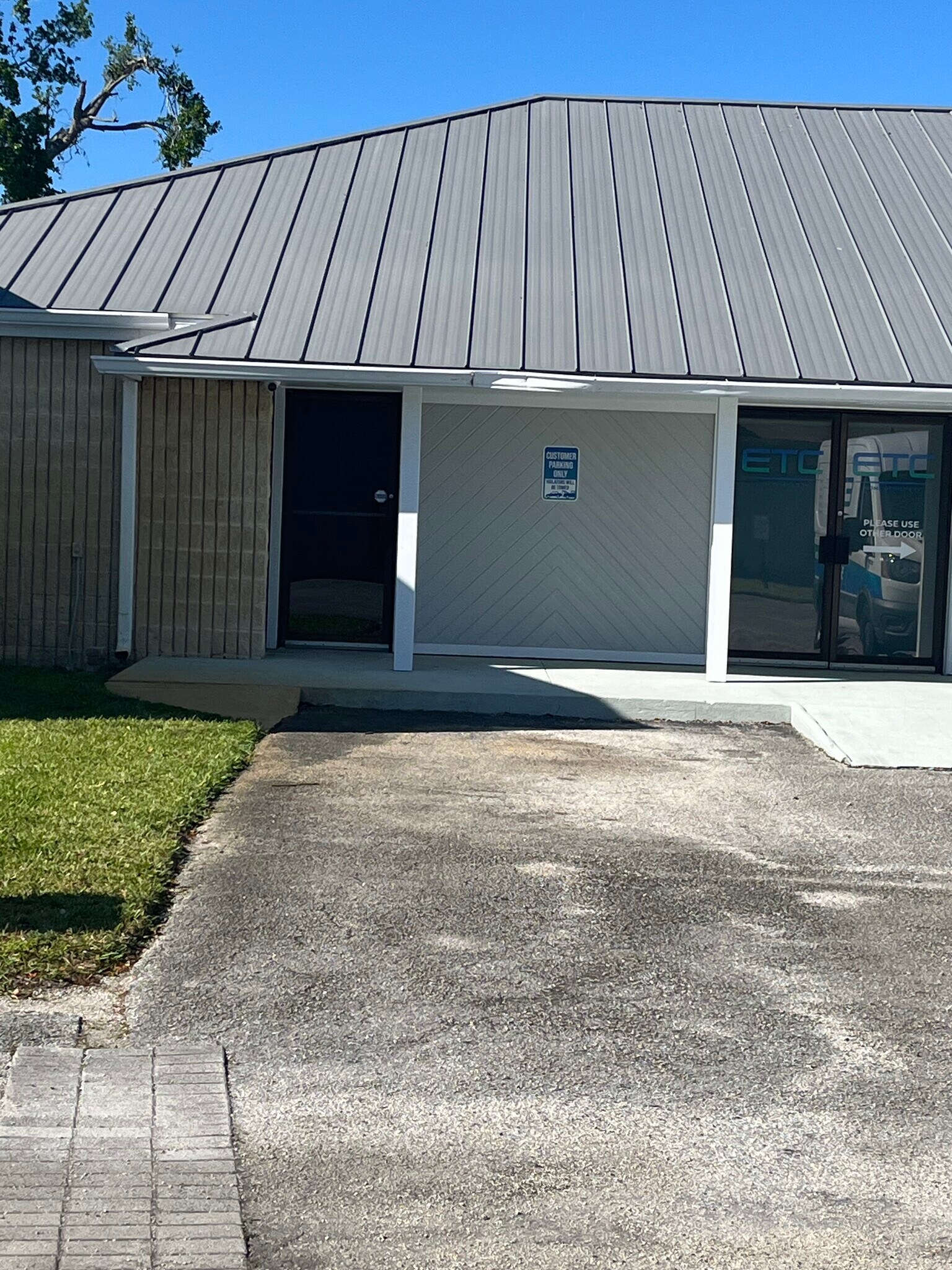 2456 US Highway 1, Vero Beach, FL for sale Building Photo- Image 1 of 1