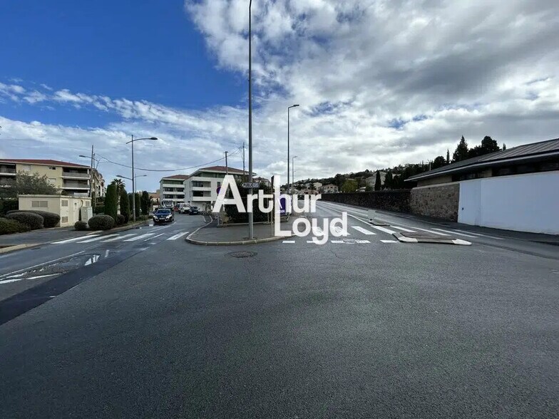 Retail in Saint-Raphaël for sale - Building Photo - Image 3 of 6