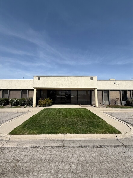 1515 W 2200 S, Salt Lake City, UT for sale - Building Photo - Image 2 of 13
