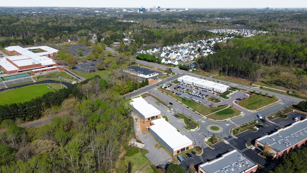 2802 New Birch Ave, Raleigh, NC for lease - Building Photo - Image 1 of 3