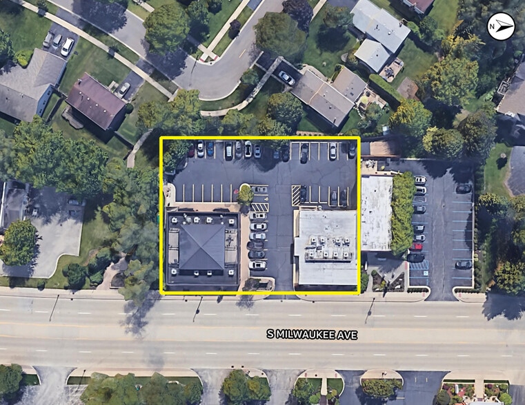 212-224 S Milwaukee Ave Office Portfolio portfolio of 2 properties for sale on LoopNet.com - Building Photo - Image 2 of 64