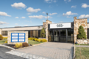 565 Broadhollow Rd, Farmingdale NY - Warehouse