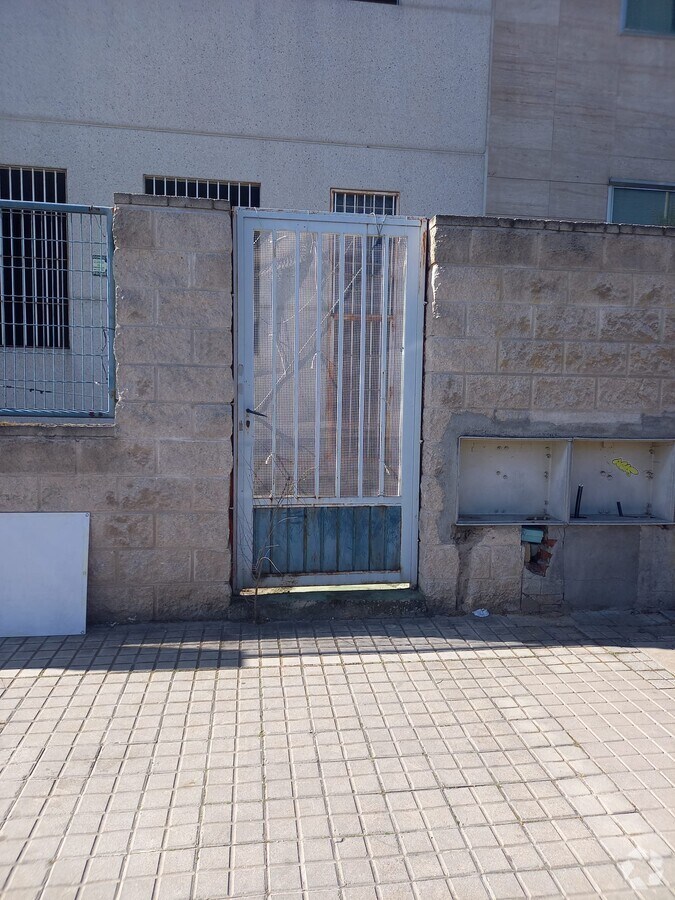 View Photo