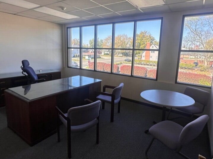 1730 N Limestone St, Springfield, OH for lease - Interior Photo - Image 3 of 29