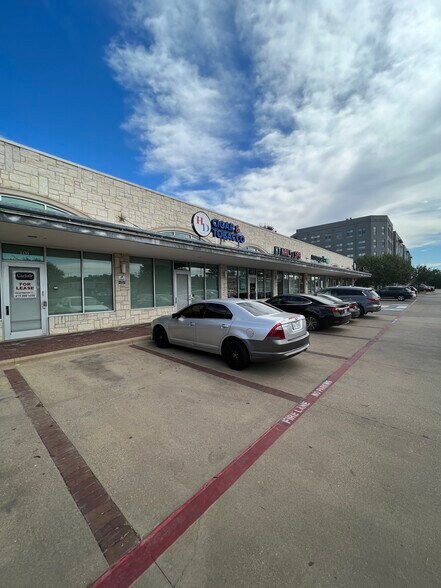 5200 Lemmon Ave, Dallas, TX for sale - Building Photo - Image 1 of 1