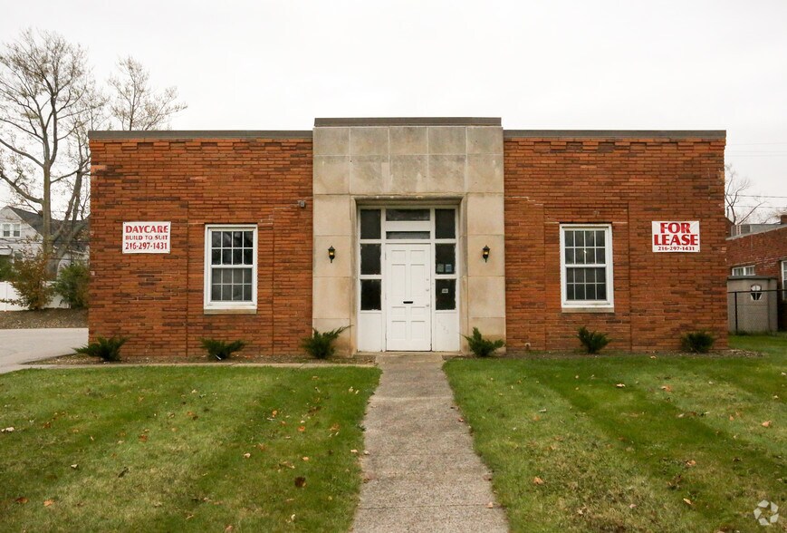 3625 Lee Rd, Shaker Heights, OH 44120