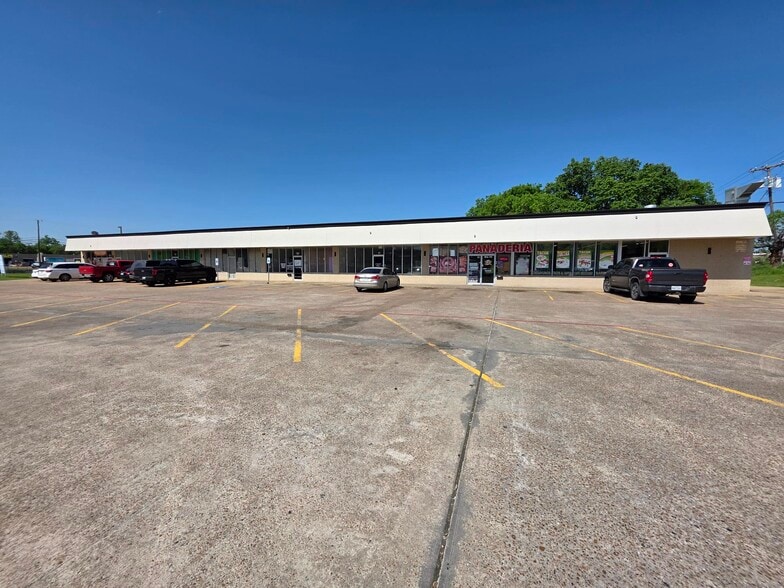 701 Military Pky, Mesquite, TX for lease - Building Photo - Image 1 of 4