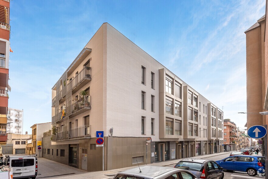 Carrer Pizarro, 82-94, Mataró, Barcelona for lease - Building Photo - Image 1 of 7