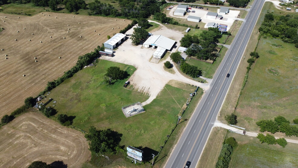 4561 E Highway 67, Glen Rose, TX for sale - Primary Photo - Image 1 of 21