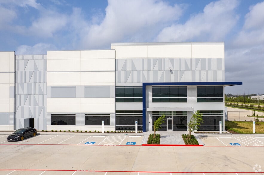 15600 Carpenters Logistics Dr, Channelview, TX for lease - Building Photo - Image 3 of 7