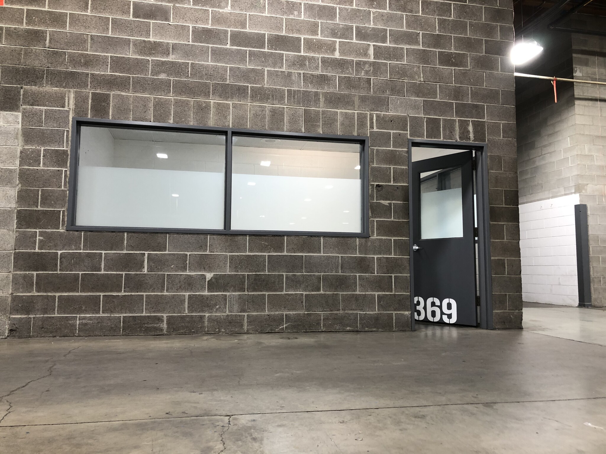 6700-6800 NE 59th Pl, Portland, OR for lease Interior Photo- Image 1 of 13