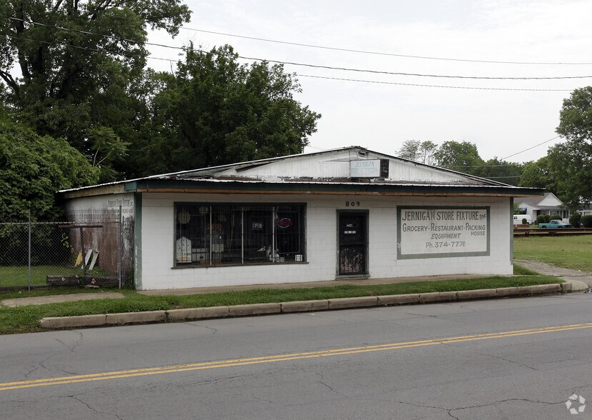 809 E Washington Ave, North Little Rock, AR for sale - Building Photo - Image 1 of 8