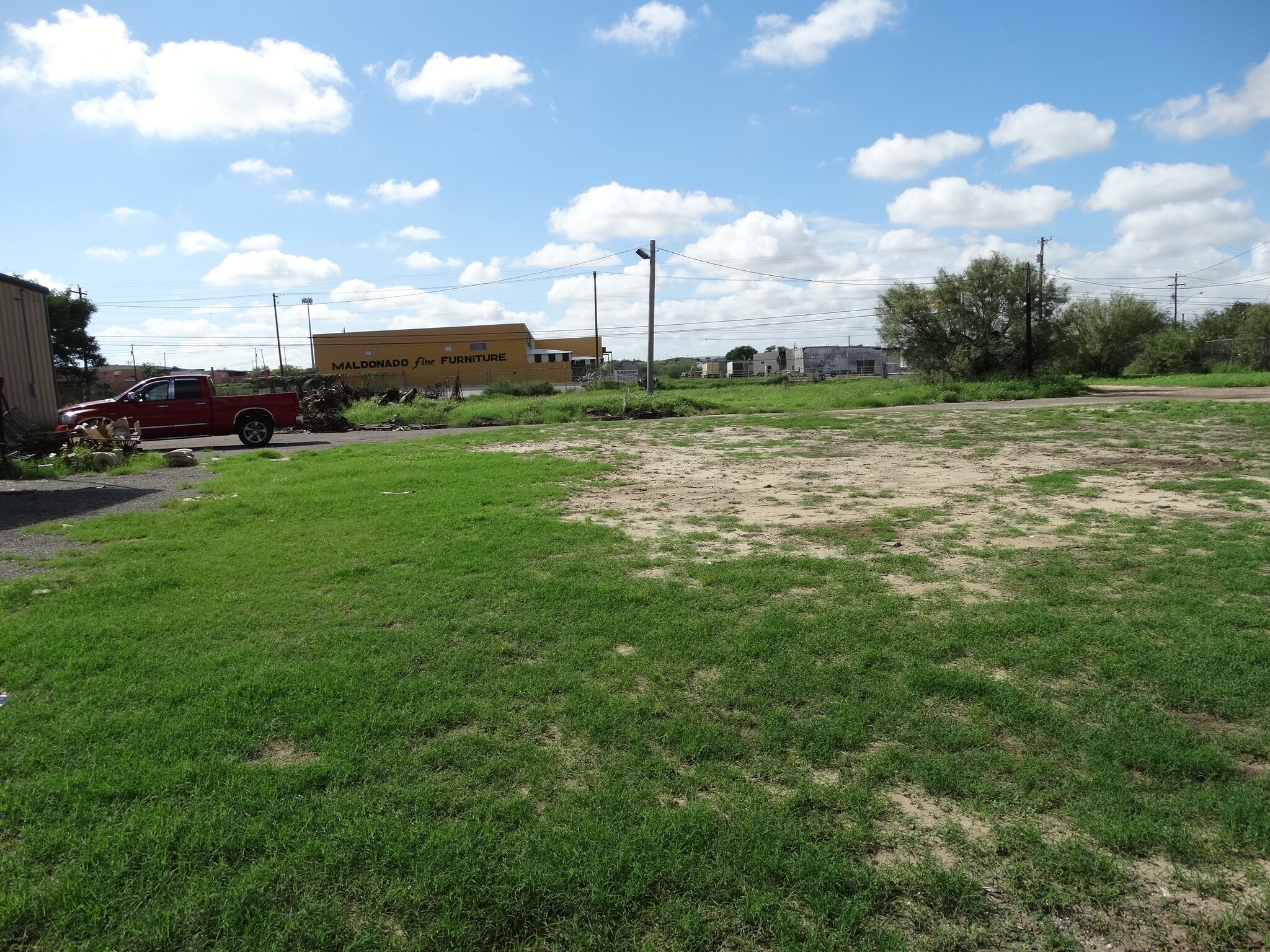 5700 E Saunders St, Laredo, TX for sale Primary Photo- Image 1 of 1