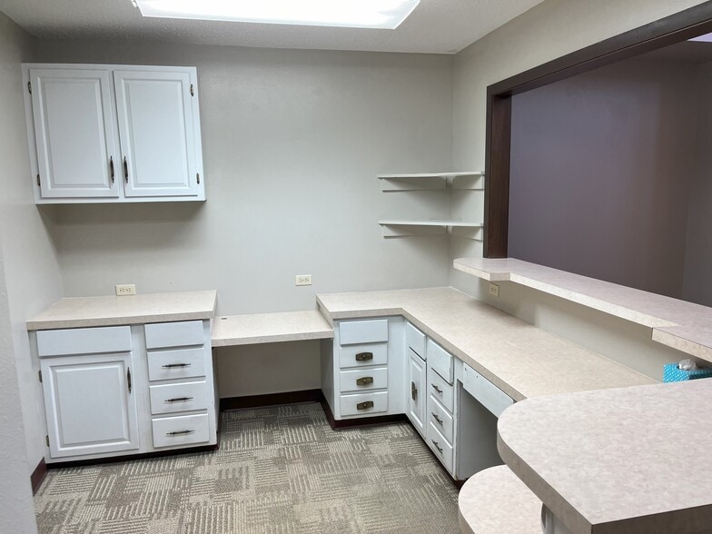 2004 W 15th St, Loveland, CO for lease - Interior Photo - Image 2 of 6