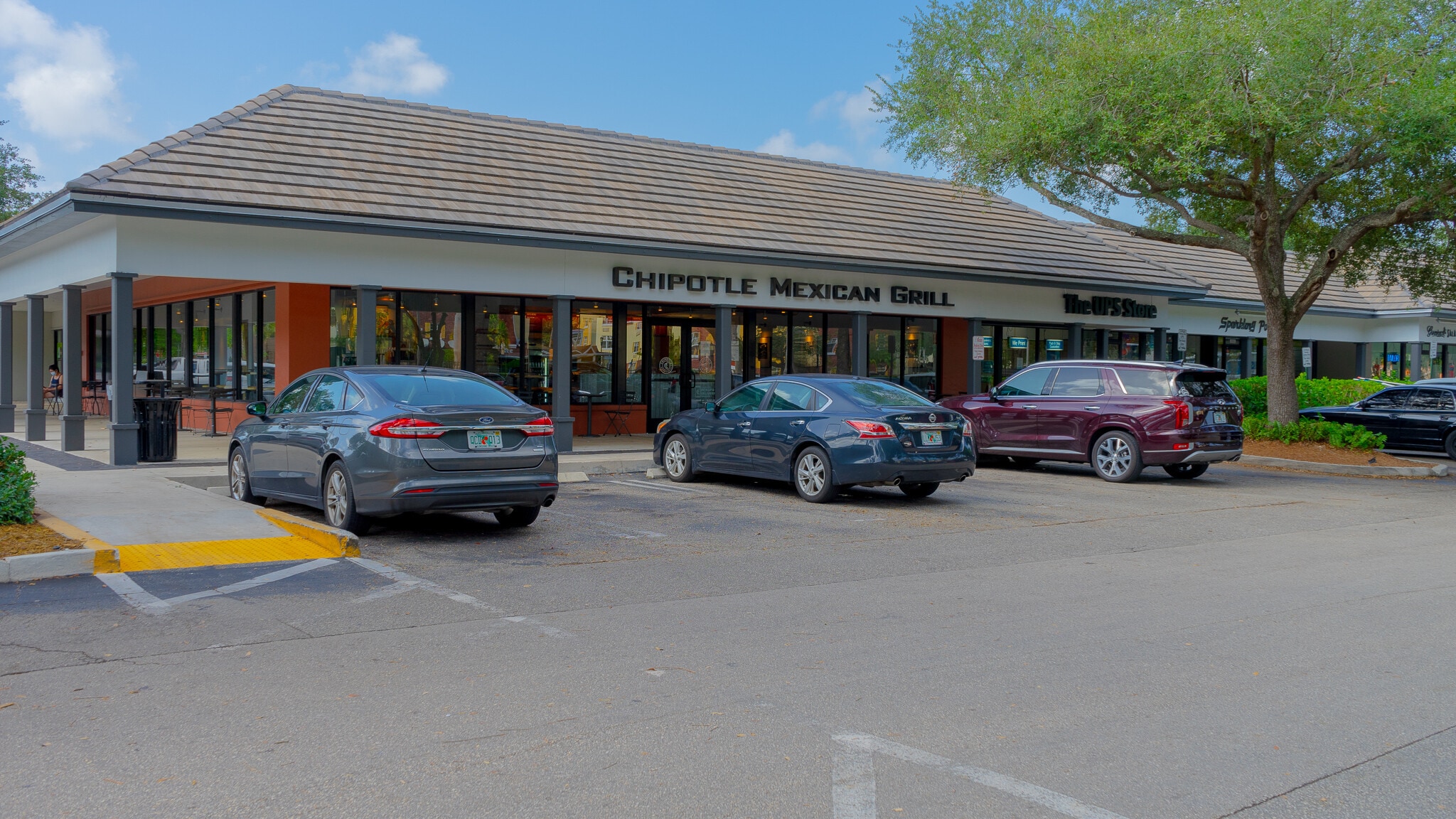 8000-8040 NW 154th St, Miami Lakes, FL for lease Building Photo- Image 1 of 5