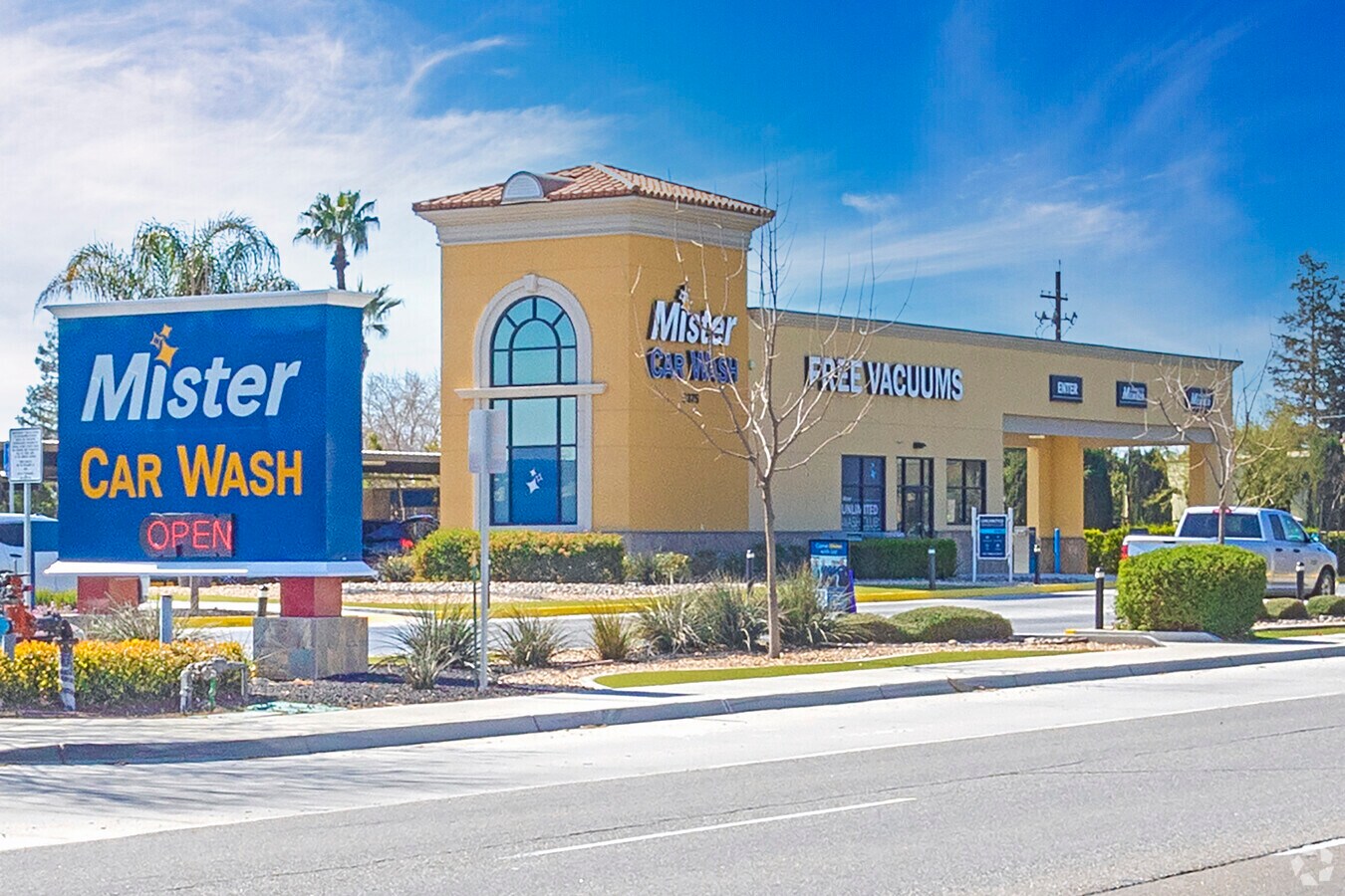 5375 Olive Dr, Bakersfield, CA 93308