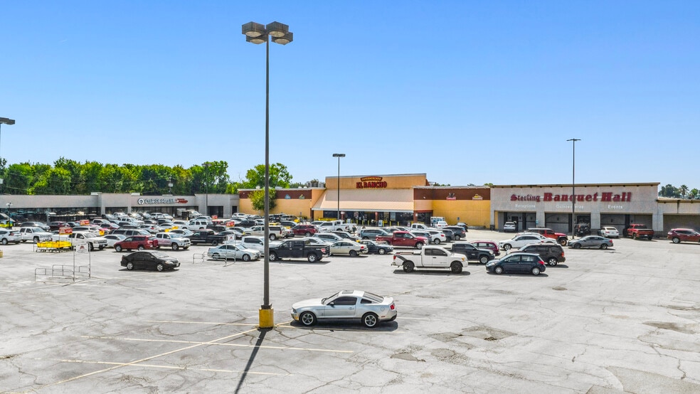 114-154 Fairmont Pky, Pasadena, TX for sale - Building Photo - Image 2 of 13