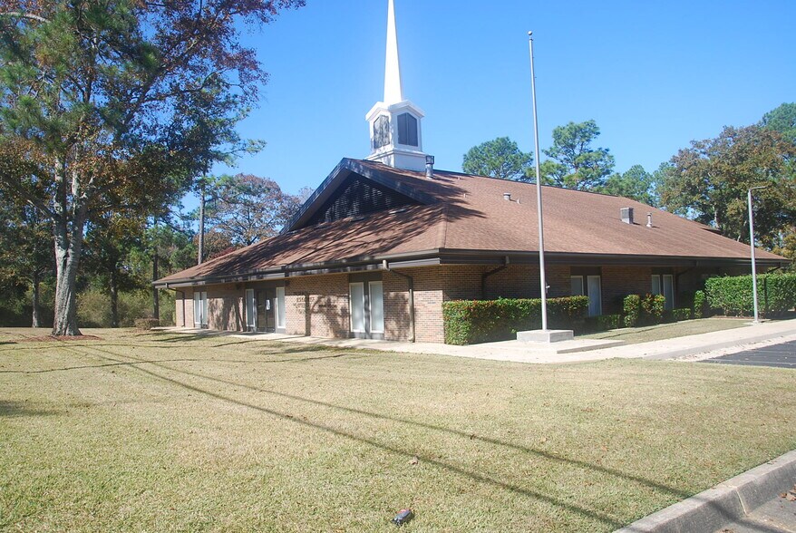 9830 Howells Ferry Rd, Semmes, AL for sale - Primary Photo - Image 1 of 1