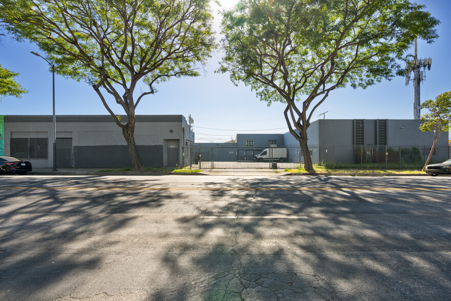 6065-6101 S Western Ave, Los Angeles, CA for sale - Building Photo - Image 3 of 13