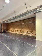 226-228 Petaluma Blvd N, Petaluma, CA for lease Interior Photo- Image 2 of 5