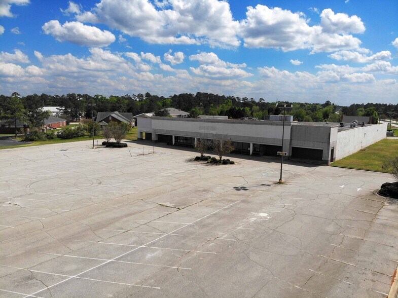 2826 Meredyth Dr, Albany, GA for sale - Building Photo - Image 1 of 1