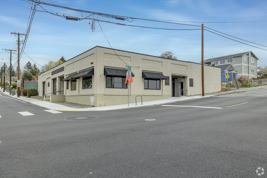 1100 Perry Ave, Bremerton, WA for lease - Primary Photo - Image 1 of 6