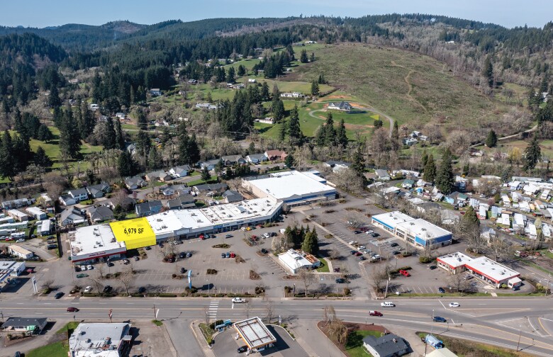 1137 N Pacific Hwy, Cottage Grove, OR for lease - Building Photo - Image 1 of 10