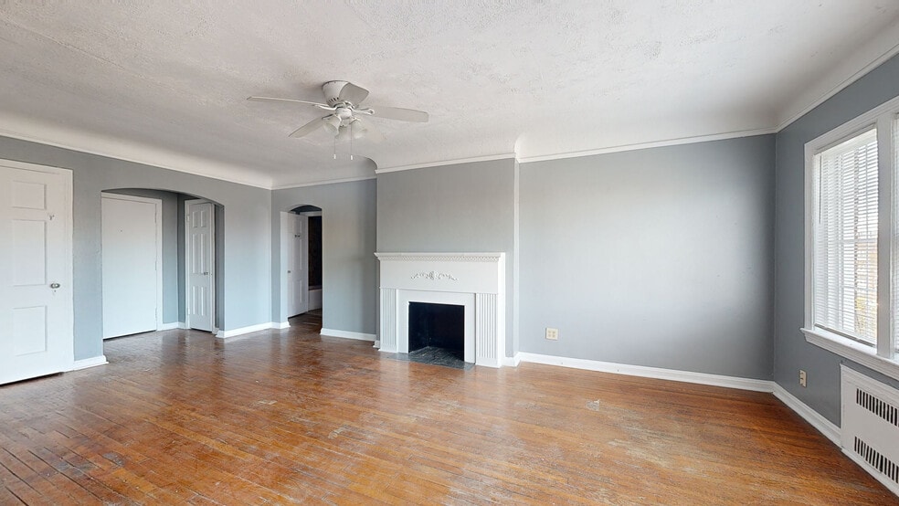 2621 N Moreland Blvd, Cleveland, OH for sale - Matterport 3D Scan - Image 2 of 13