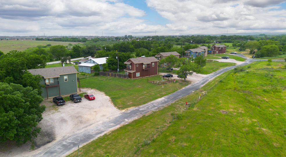 5024 Old Bastrop hwy, San Marcos, TX for sale - Primary Photo - Image 1 of 1