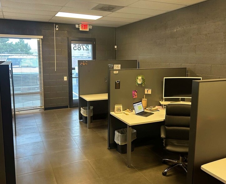 2785 N Lamb Blvd, Las Vegas, NV for sale - Building Photo - Image 2 of 19