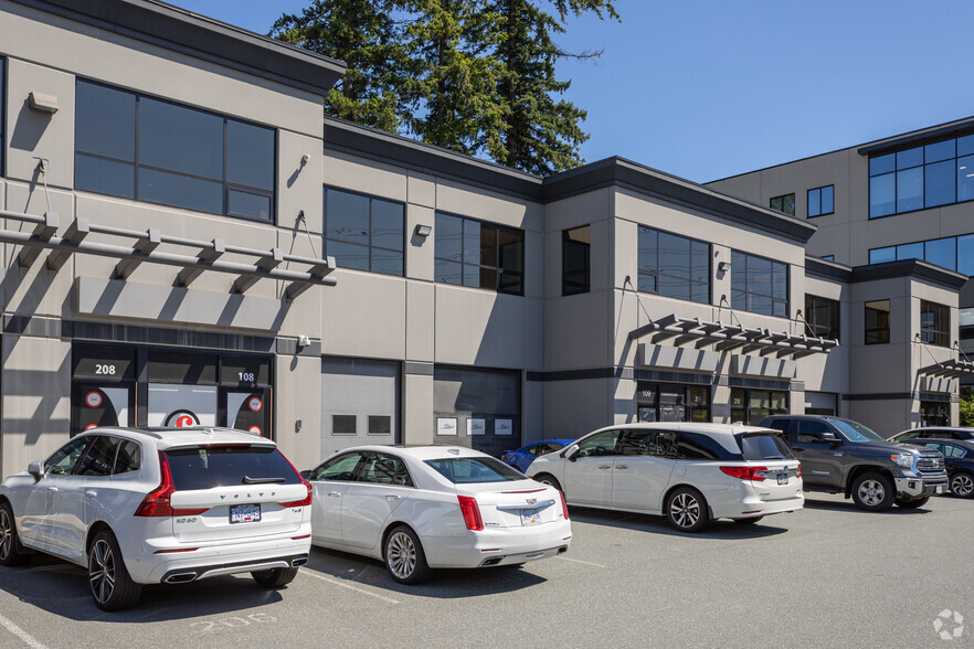 15292 Croydon Dr, Surrey, BC for lease - Building Photo - Image 3 of 8