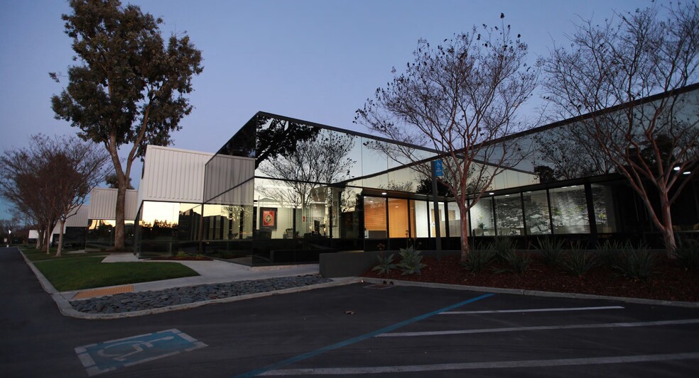 1800 Wyatt Dr, Santa Clara, CA for lease - Building Photo - Image 1 of 6