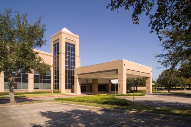 1111-1211 Highway 6, Sugar Land, TX, 77478 - Medical Property For Lease