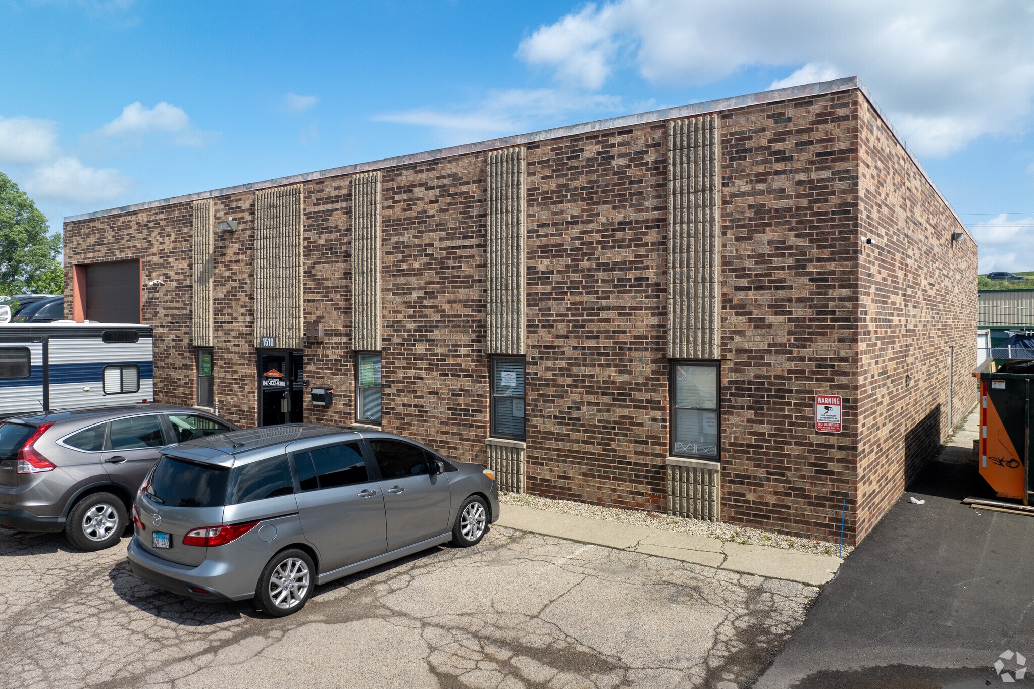 1510 Paddock Dr, Northbrook, IL for lease Primary Photo- Image 1 of 6