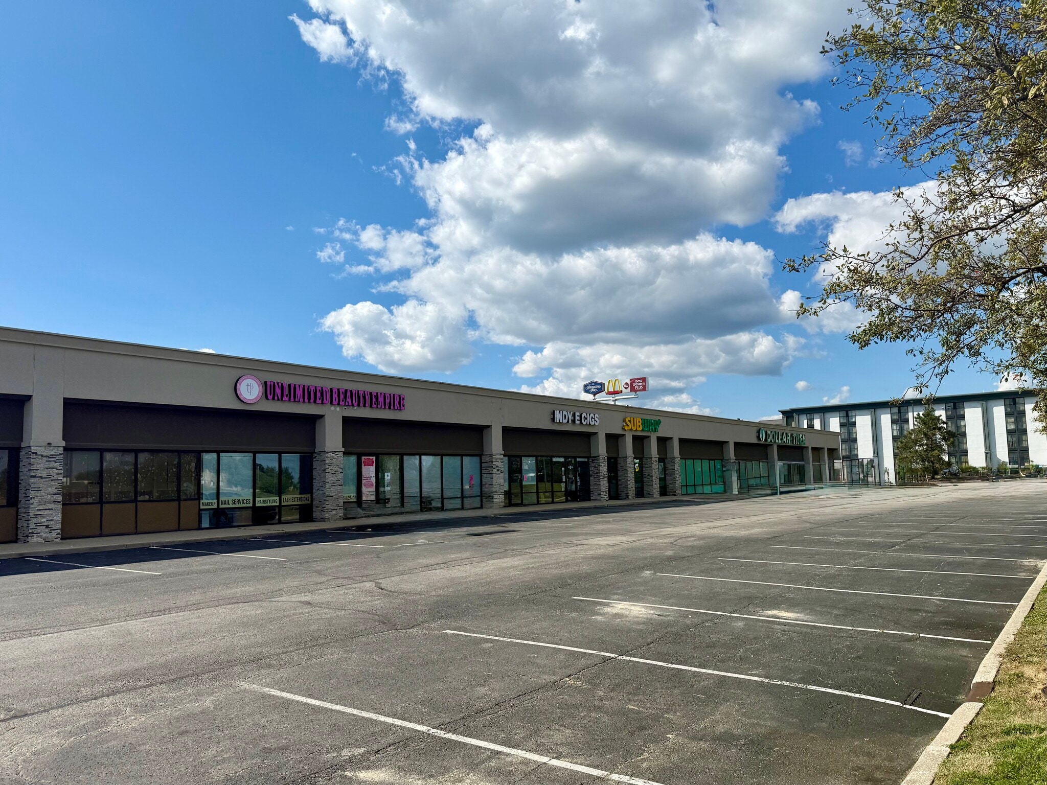 7102-7134 Woodland Dr, Indianapolis, IN for lease Building Photo- Image 1 of 12