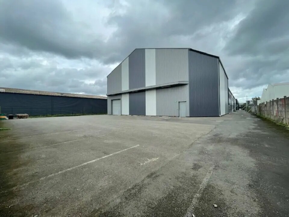 Flex in Rennes for sale Building Photo- Image 1 of 8