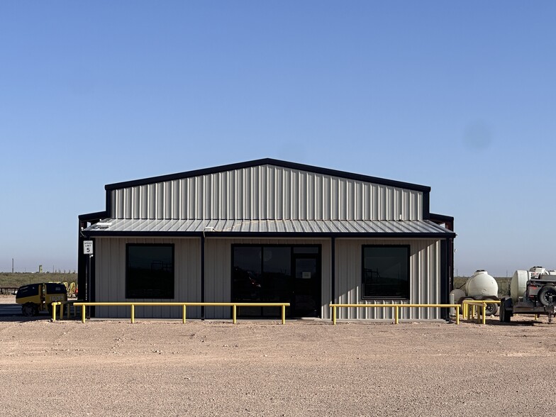 482 County Road 132, Pecos, TX for lease - Primary Photo - Image 2 of 14