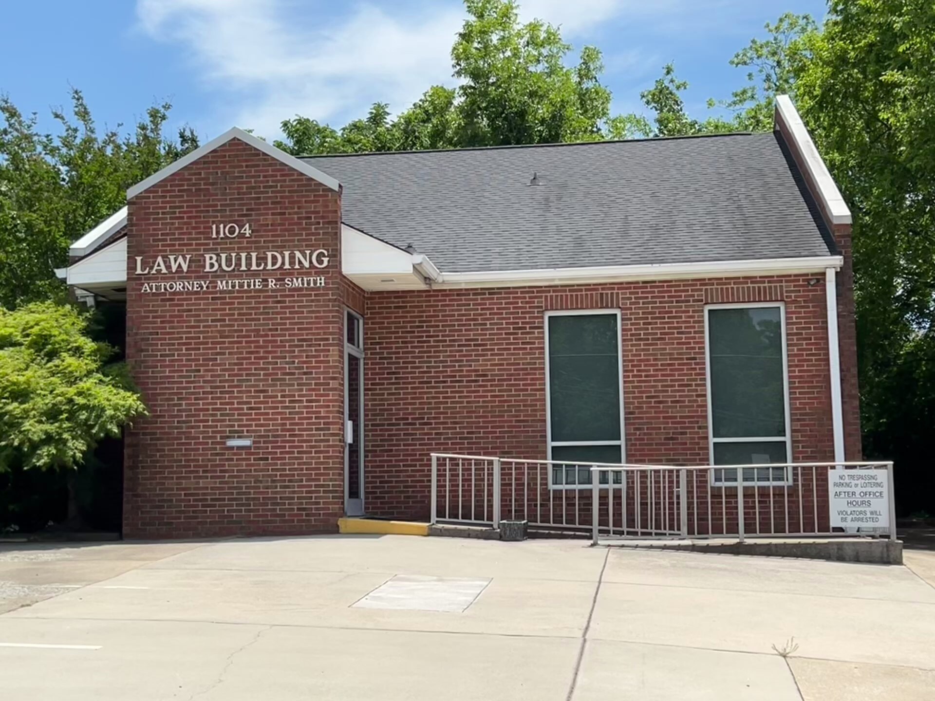 1104 E Green Dr, High Point, NC for sale Building Photo- Image 1 of 1