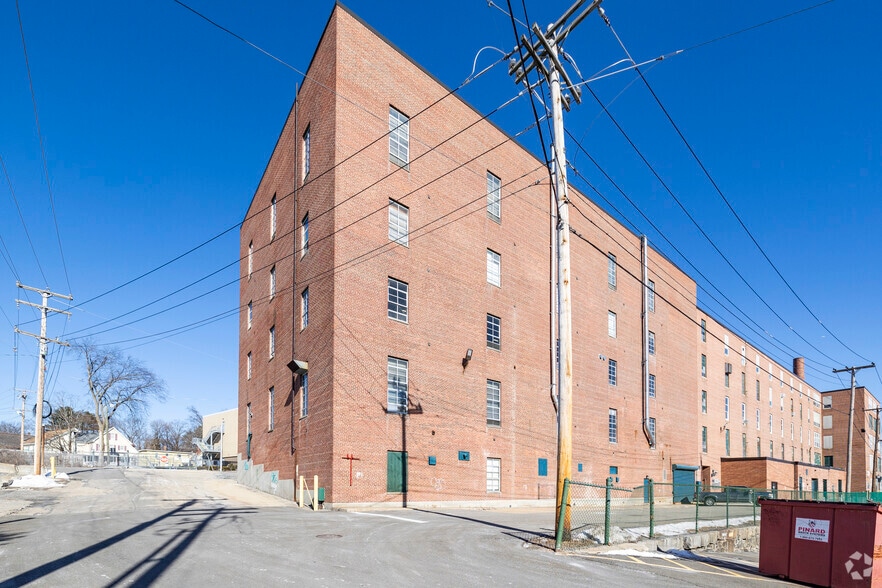 25-29 Front St, Nashua, NH for lease - Building Photo - Image 2 of 7