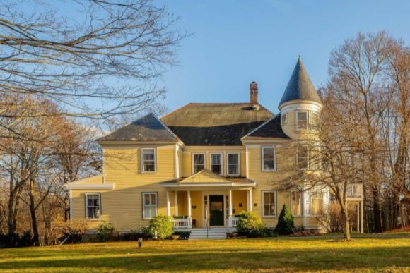 9 High St, Camden, ME for sale Primary Photo- Image 1 of 1