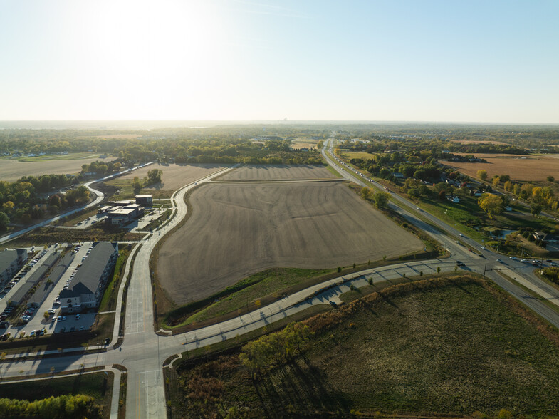 Rising Rdg, Pleasant Hill, IA for sale - Building Photo - Image 2 of 7