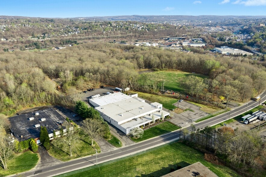 266 Brookside Rd, Waterbury, CT for sale - Building Photo - Image 2 of 21