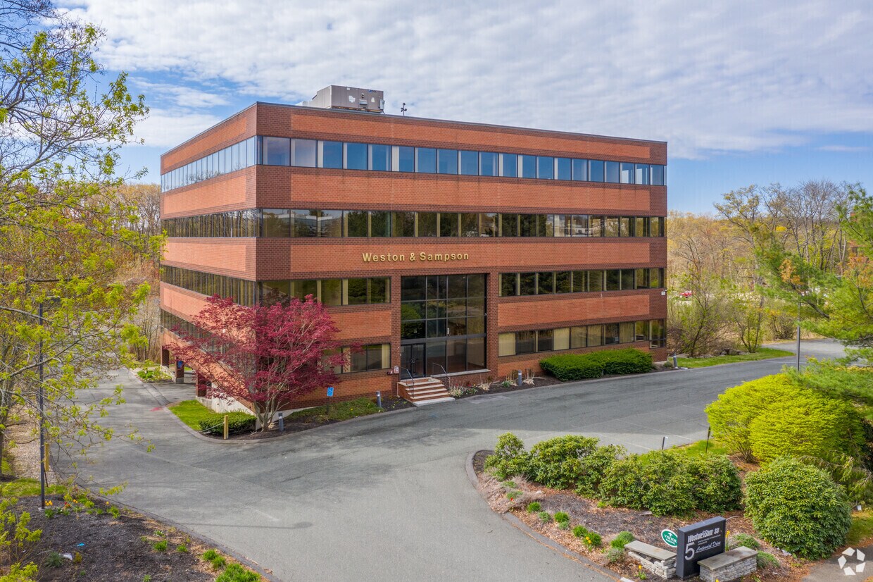 5 Centennial Dr, Peabody, MA for lease Building Photo- Image 1 of 10