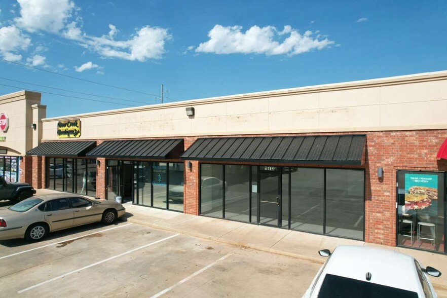 19401-19417 N Portland Ave, Edmond, OK for lease - Building Photo - Image 1 of 12