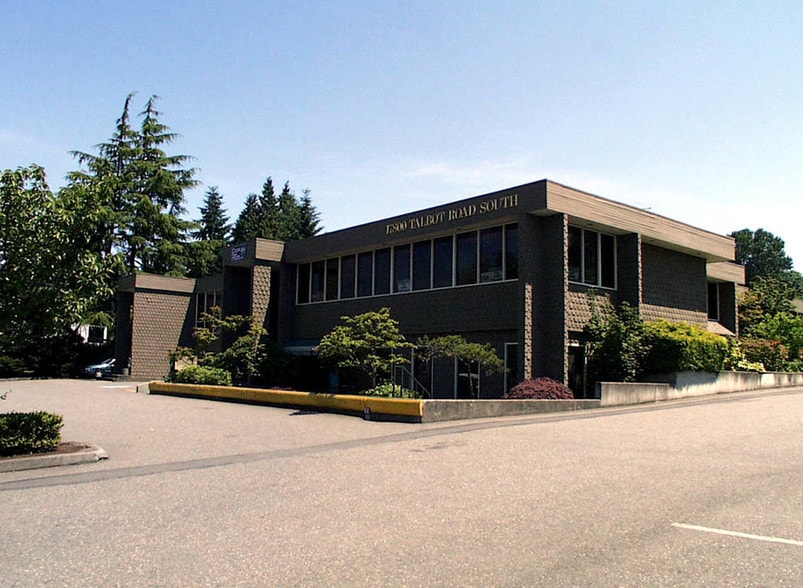 17800 Talbot Rd S, Renton, WA for lease - Building Photo - Image 2 of 18
