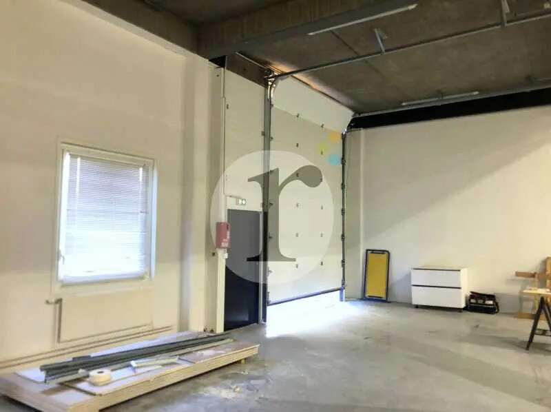 Flex in VILLENEUVE-D'ASCQ for lease Interior Photo- Image 1 of 5