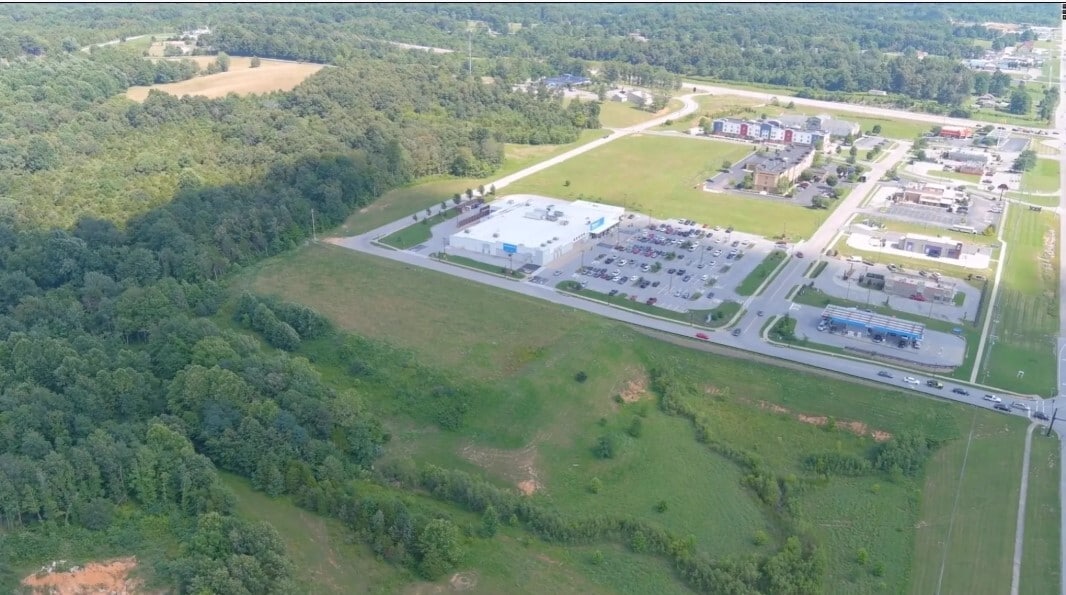 115 Gateway Crossings Blvd, Radcliff, KY for sale Building Photo- Image 1 of 5