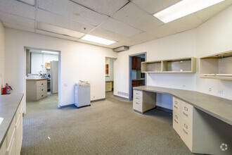 1519 E Main St, St Charles, IL for lease Interior Photo- Image 1 of 4