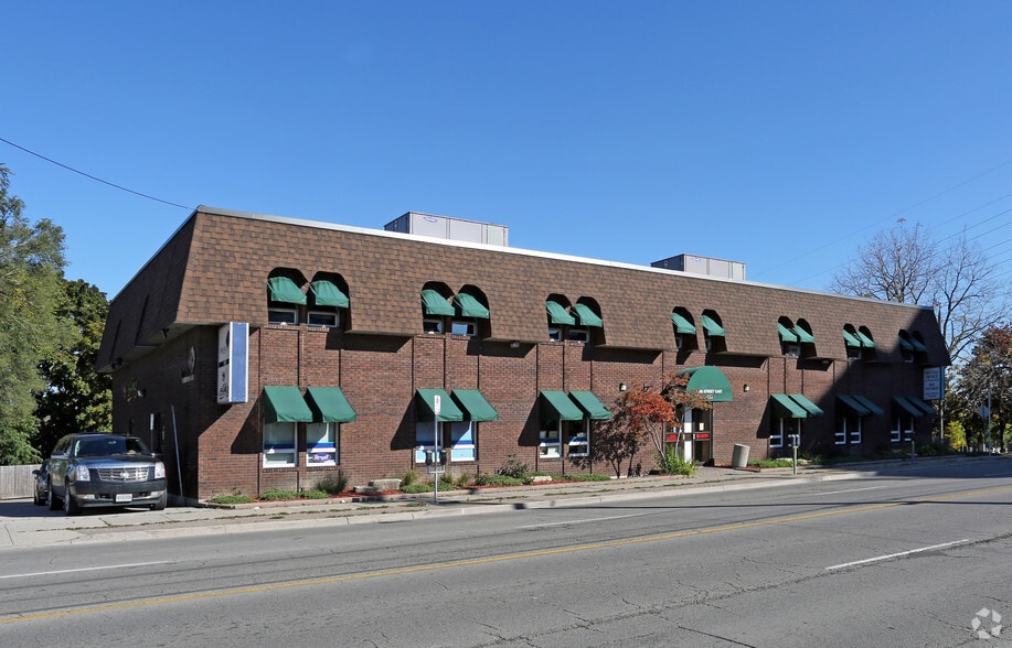 1955 King St E, Hamilton, ON for lease - Primary Photo - Image 1 of 7
