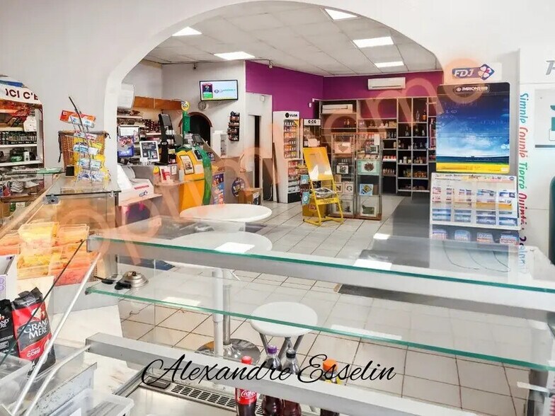 Retail in Hayange for sale - Building Photo - Image 3 of 7